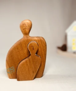 Alternative view of مجسمه چوبی پدر مهربان