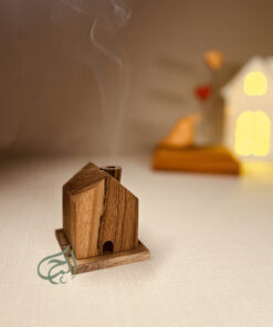 کلبه مینیمال چوبی جاعودی و دکوراتیو (دستساز چوب گردو)